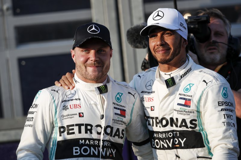 Mercedes w kwalifikacjach pod Szanghajem sprowadził na ziemię Ferrari 