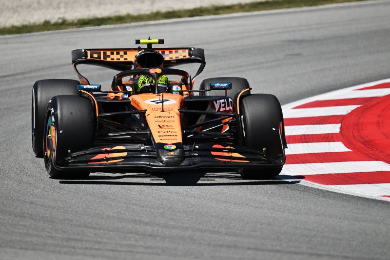 #1 trening: Norris przed Verstappenem i kierowcami Ferrari