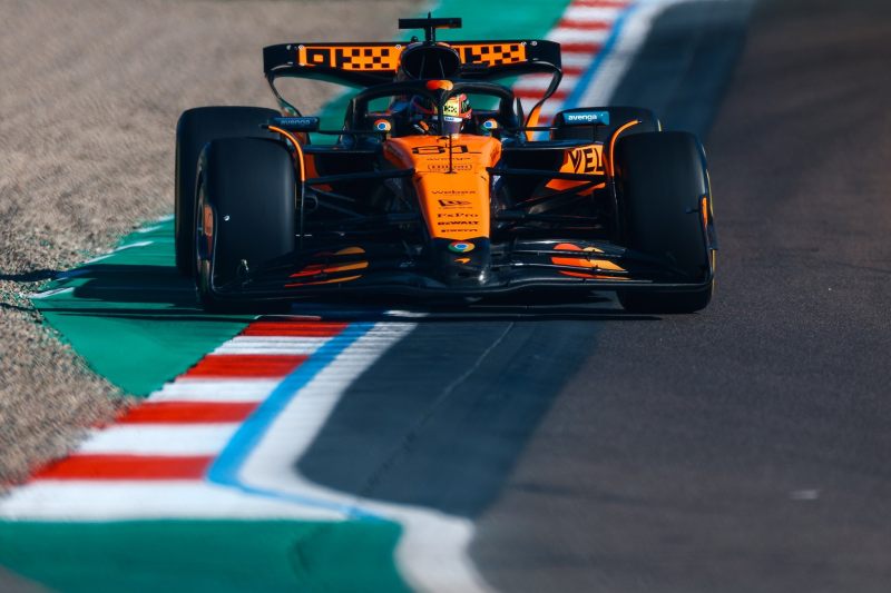 #2 trening: McLareny na czele, czerwona flaga i oszczędzanie twardych opon