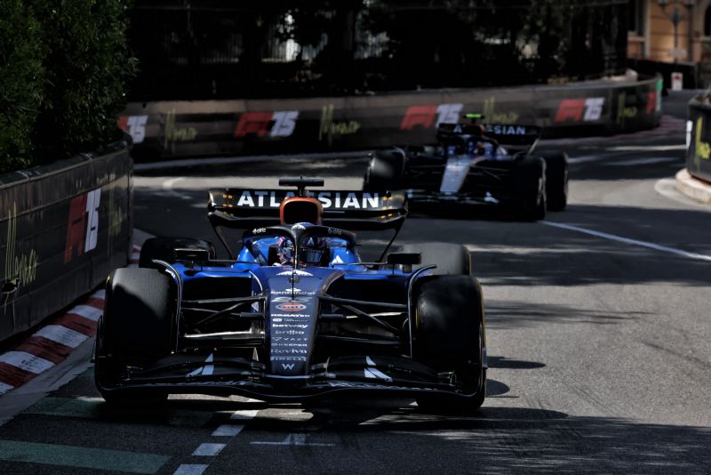 Williams popisał się pracą zespołową, ale kierowcy nie chcą się tak ścigać